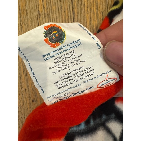 Dr. Seuss The Cat in the Hat Movie Throw Blanket Red White Fleece Official - Picture 7 of 7